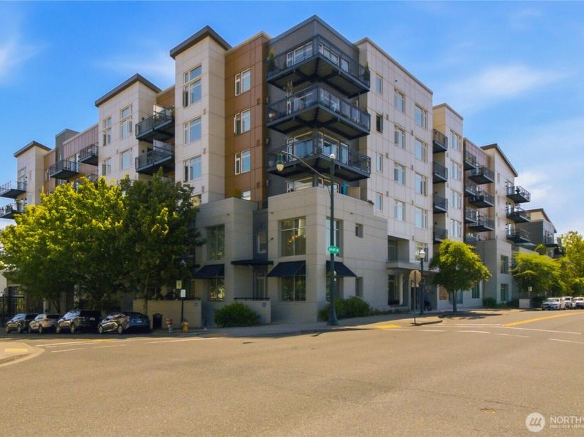15100 6th Avenue SW 310, Burien WA 98166
