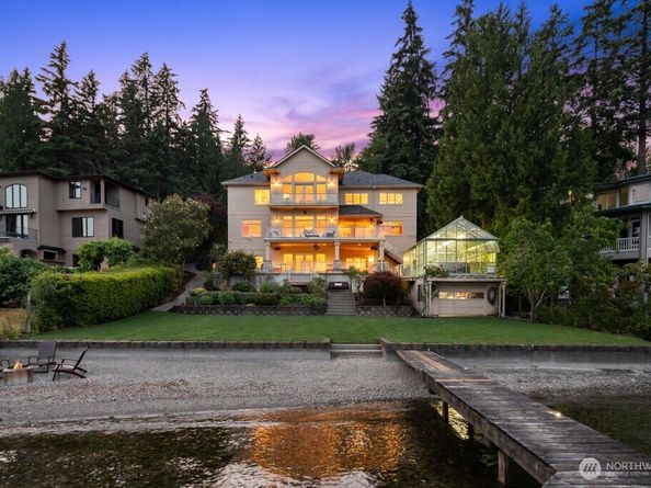 454 W Lake Sammamish Parkway NE, Bellevue WA 98008