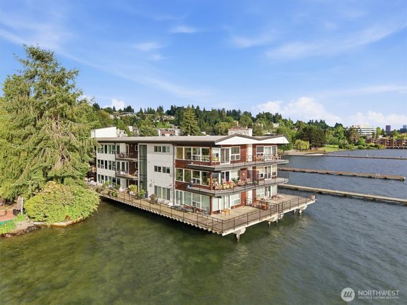 6201 Lake Washington Blvd NE 307, Kirkland WA 98033
