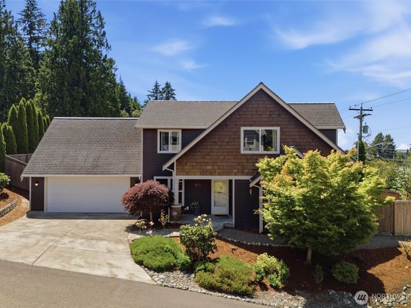 1601 NE Sarai Court, Bremerton WA 98310