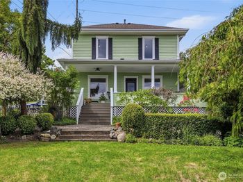 2115 Main Street