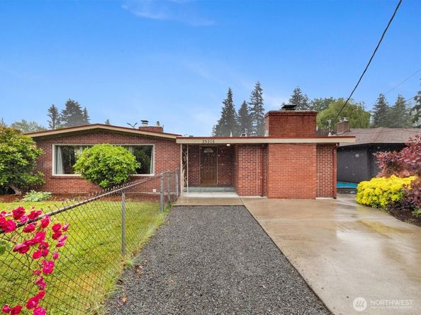 23206 84th Avenue W, Edmonds WA 98026