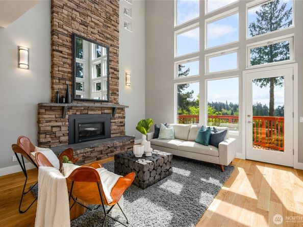 7393 Braemar Drive, Edmonds WA 98026