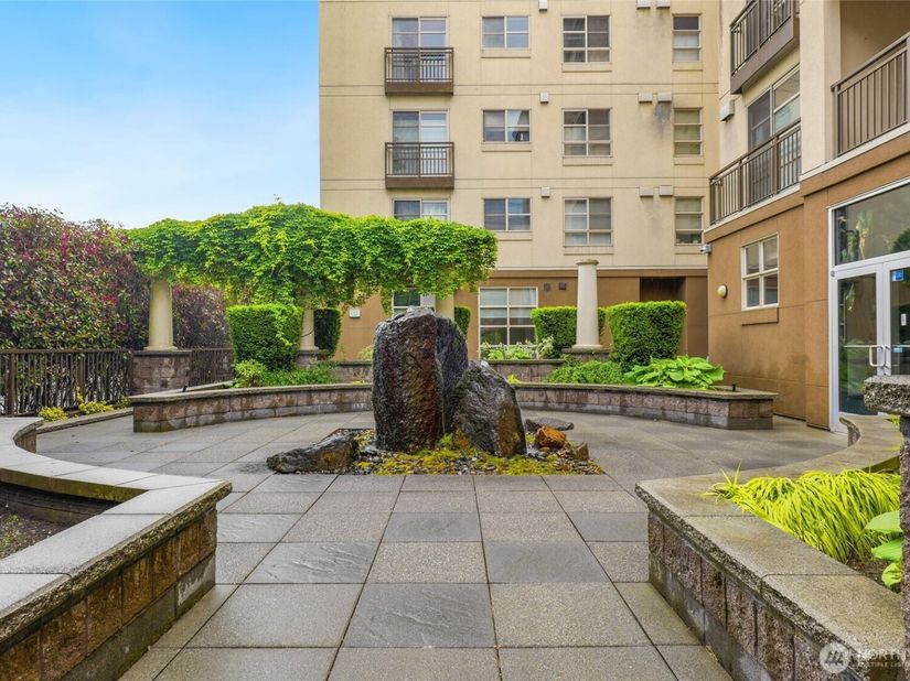 118 107th Avenue NE B115, Bellevue WA 98004