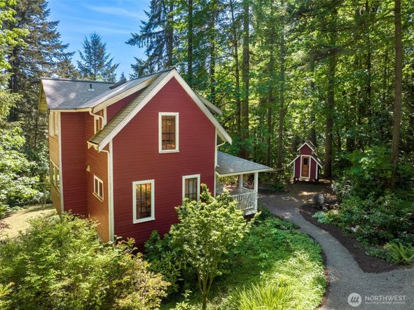 7026 Island Center Road NE, Bainbridge Island WA 98110