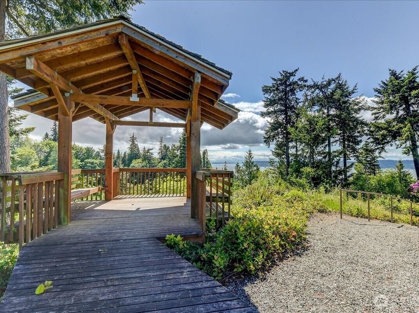 8106 53rd Avenue W A, Mukilteo WA 98275
