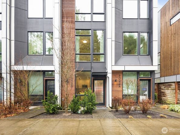 8042 35th Avenue NE B, Seattle WA 98115