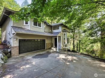 6534 NE 198th Street
