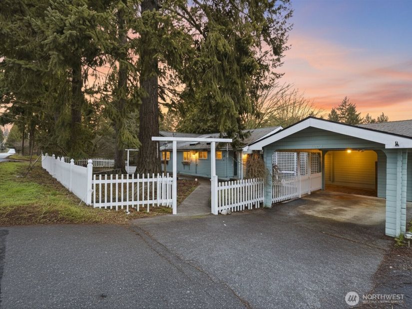 10271 148TH Avenue SE, Renton WA 98059