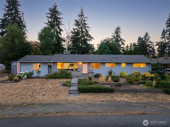 18930 66th Place W, Lynnwood WA 98036