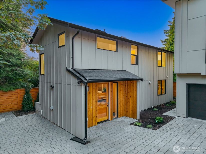 7531 31st Avenue NE, Seattle WA 98115