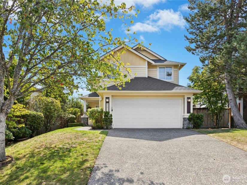 25211 SE 43rd Way, Sammamish WA 98029