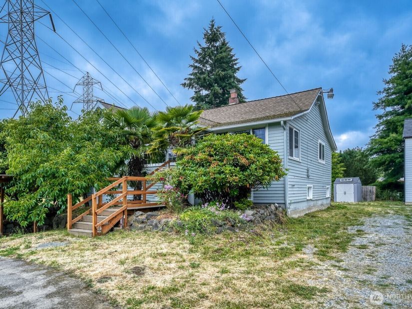 98178 5330 S Creston Street, Seattle WA 98178