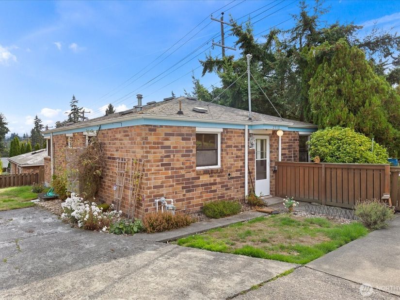 2510 NE 145th Street, Shoreline WA 98155