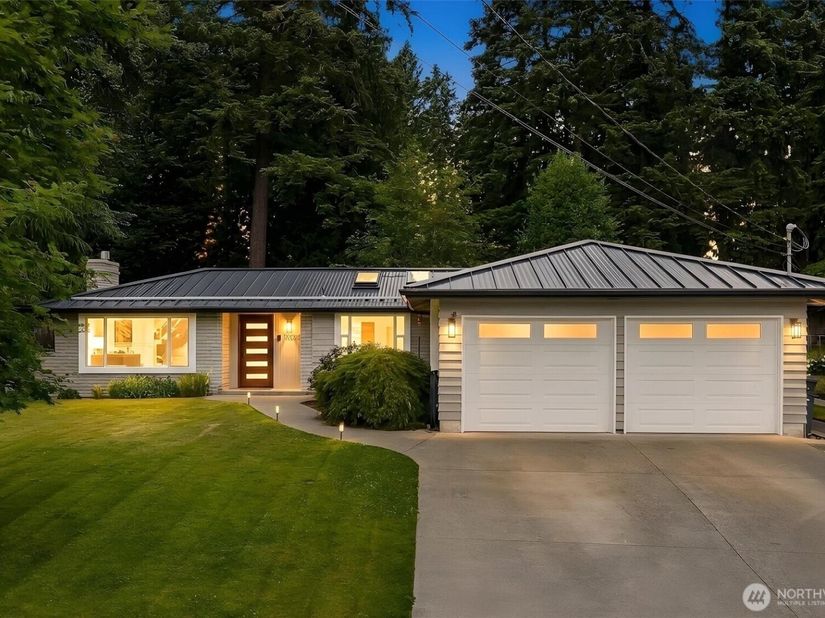 17529 93rd Avenue NE, Bothell WA 98011