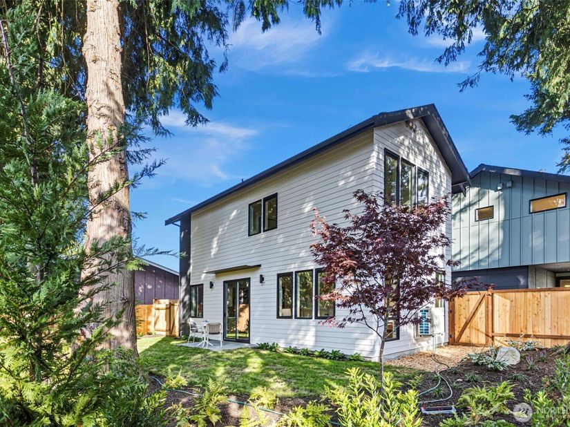 12841 NE 112th Street, Kirkland WA 98033