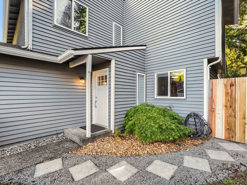 13309 NE 138th Place, Kirkland WA 98034