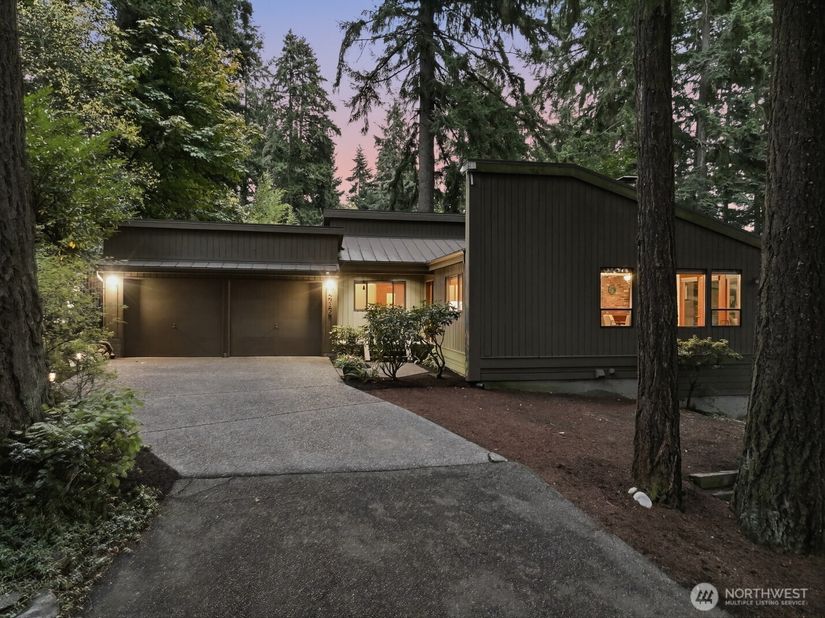 4786 NE 178th Street, Lake Forest Park WA 98155
