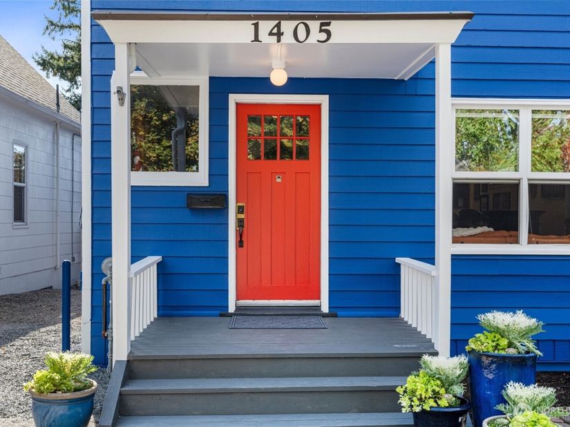 1405 N 41st Street, Seattle WA 98103