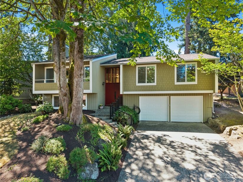 4643 152nd Place SE, Bellevue WA 98006
