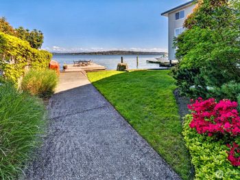 510 Lakeside Avenue S
