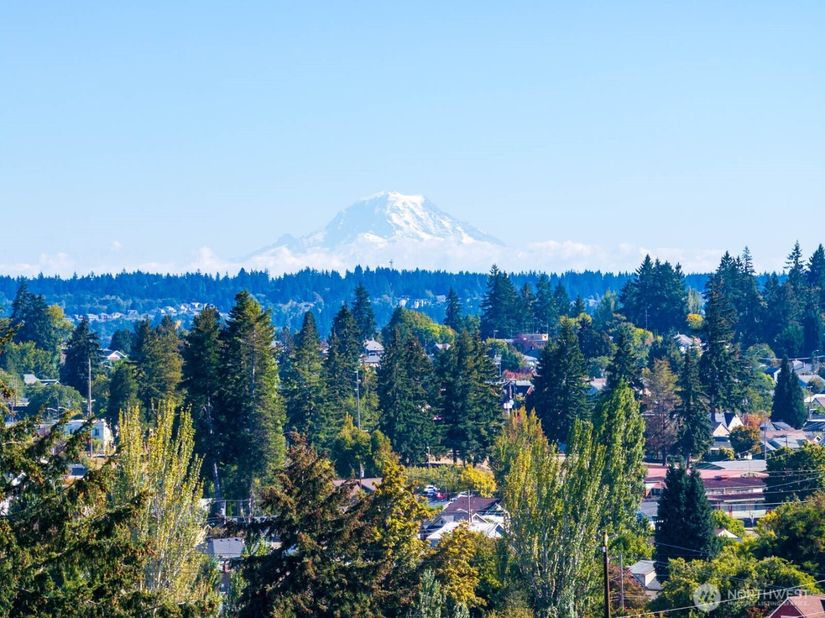 2710 15th Street, Bremerton WA 98312