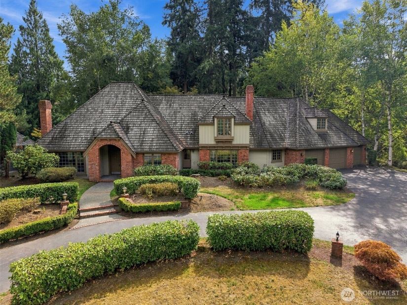 21715 NE 105th Place, Redmond WA 98053