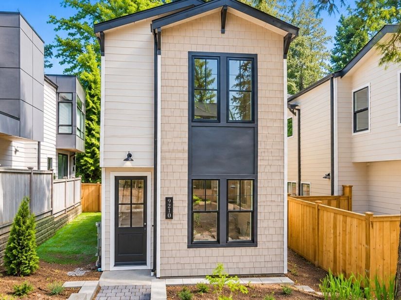 9210 116th Avenue NE, Kirkland WA 98033