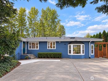 959 Hoquiam Avenue NE