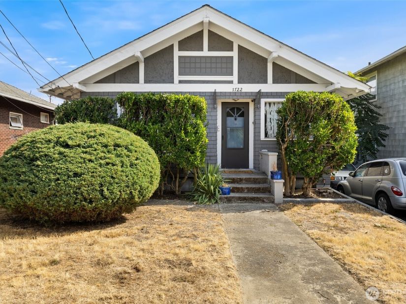1722 Dexter Avenue N, Seattle WA 98109