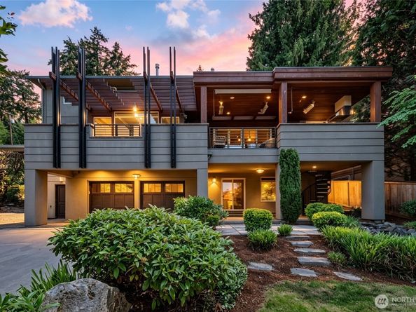 3225 W Mercer Way, Mercer Island WA 98040