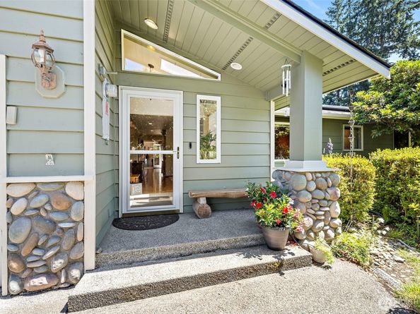 19810 98th Avenue NE, Bothell WA 98011