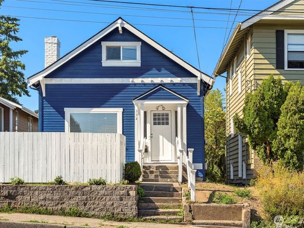 332 NE 50th Street, Seattle WA 98105
