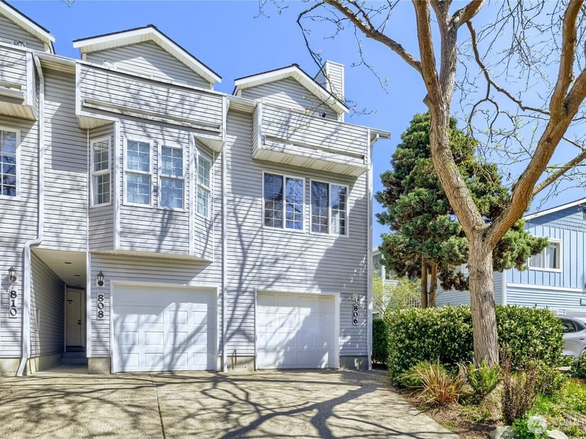 806 NW 52nd Street, Seattle WA 98107