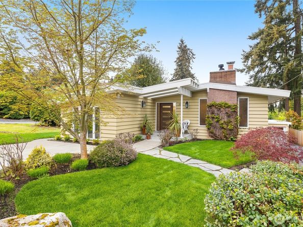 336 N 160th Street, Shoreline WA 98133
