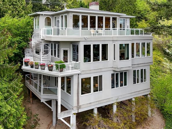1120 W Lake Sammamish Parkway SE, Bellevue WA 98008