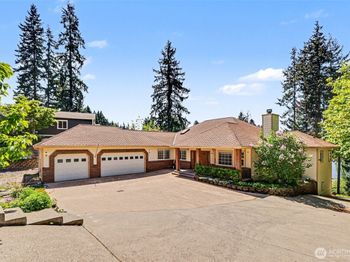 1300 N Lake Stickney