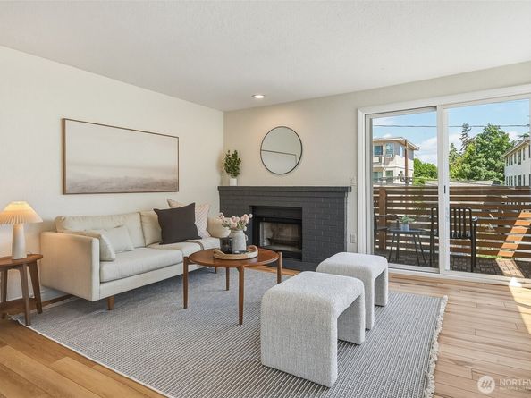 6513 24th Avenue NW 4, Seattle WA 98117