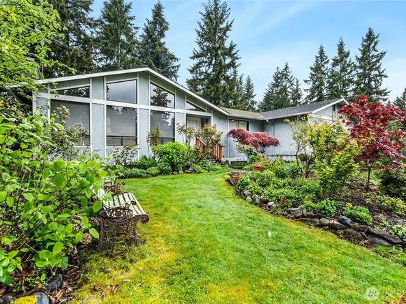6353 121st Avenue SE, Bellevue WA 98006