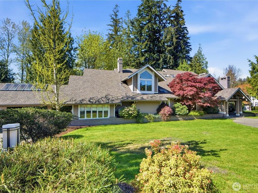 6265 160th Avenue SE, Bellevue WA 98006