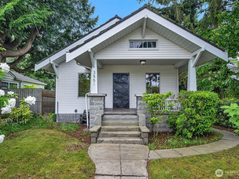 3551 SW 99th Street, Seattle WA 98126