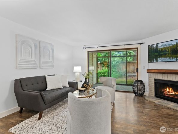 12221 100th Avenue NE B102, Kirkland WA 98034