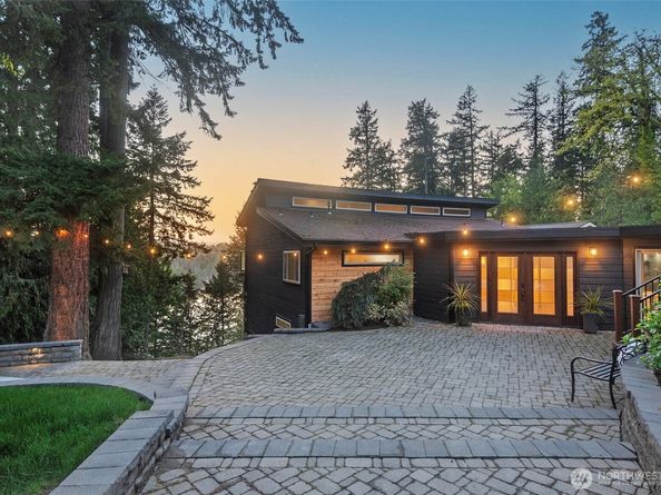 18631 E Spring Lake Drive SE, Renton WA 98058