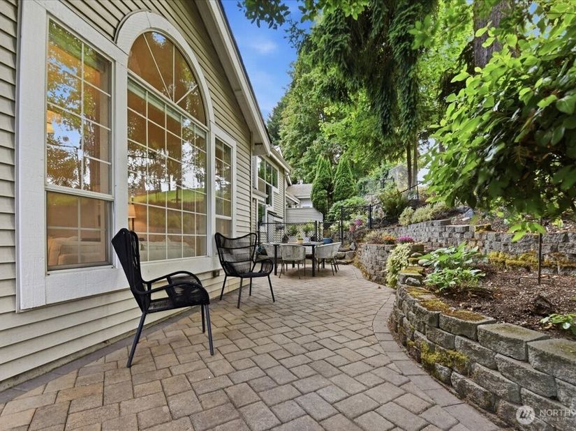 16015 67th Lane NE 1, Kenmore WA 98028