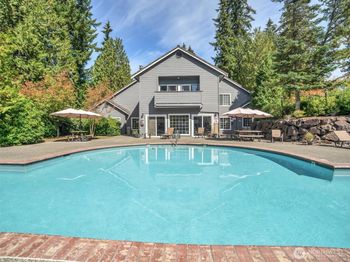 15433 Country Club Drive