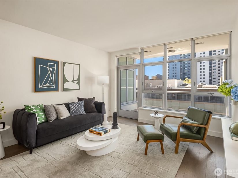 583 Battery Street 508N, Seattle WA 98121
