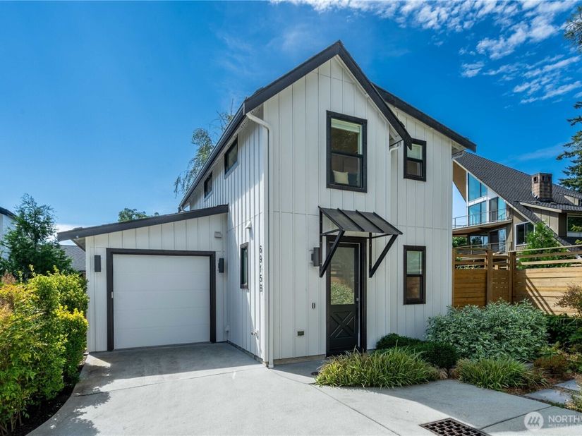 6915 55th Avenue S B, Seattle WA 98118