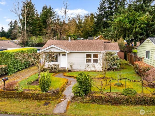 16011 27th Avenue NE, Shoreline WA 98155