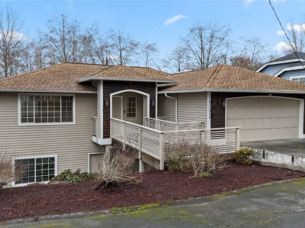 7025 14th Avenue SW, Seattle WA 98106