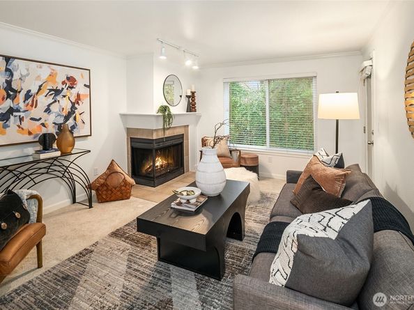 11114 NE 125th Lane G227, Kirkland WA 98034